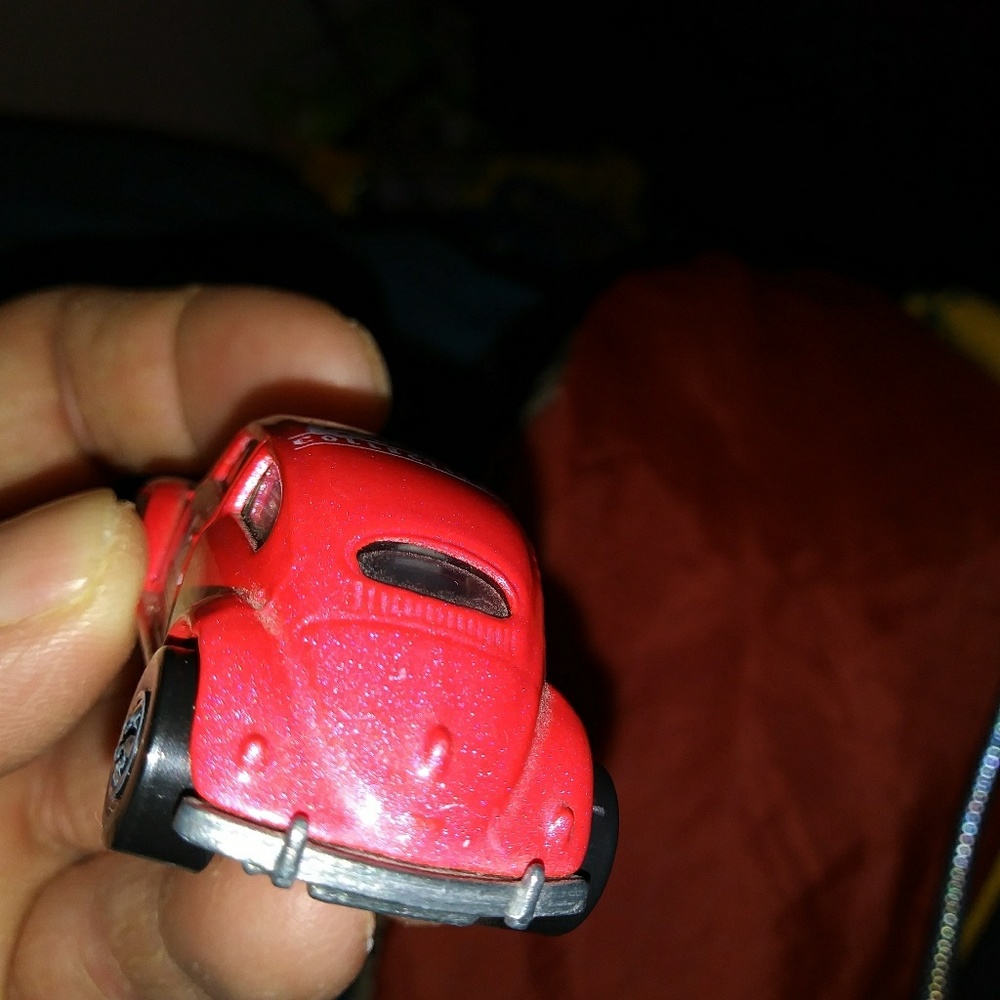 To hot wheel employee customs - Picture 2 of 8